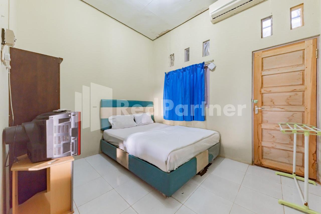 Ana Guest House Syariah Mitra Reddoorz Banjarbaru Buitenkant foto