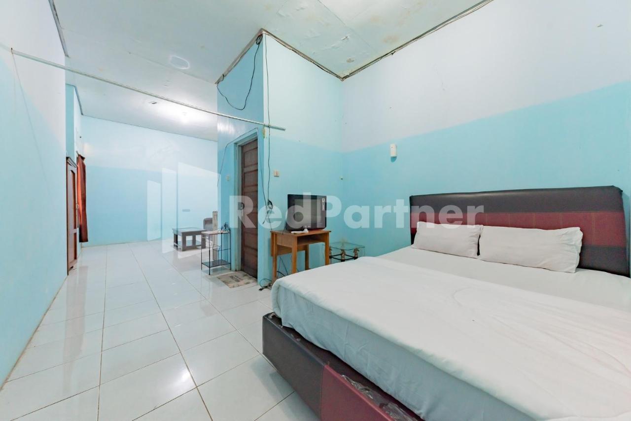 Ana Guest House Syariah Mitra Reddoorz Banjarbaru Buitenkant foto